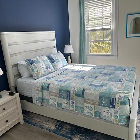 Cozy Studio In The Heart Of The Palm Beach Island - Free Valet Service Exterior photo