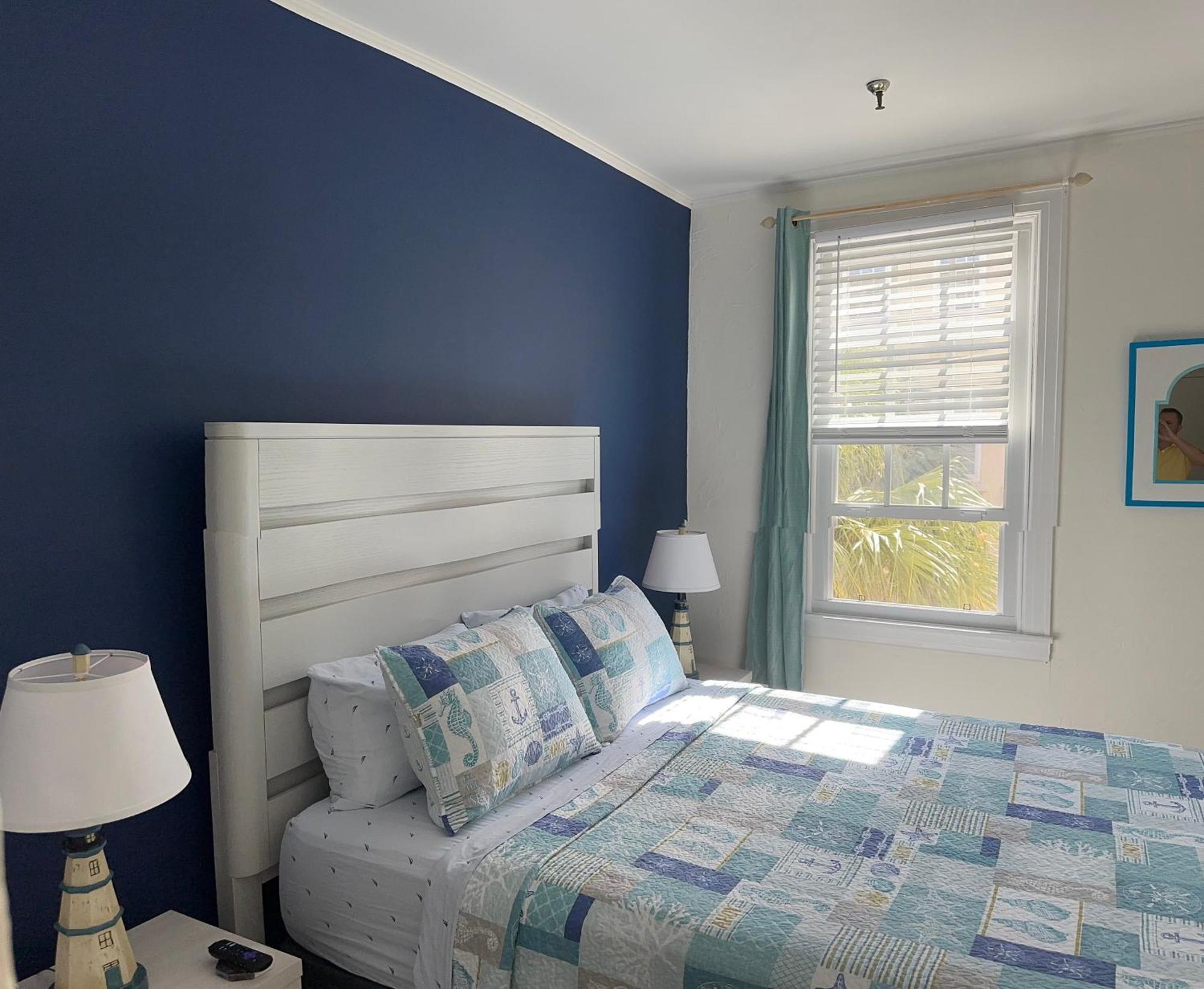 Cozy Studio In The Heart Of The Palm Beach Island - Free Valet Service Exterior photo
