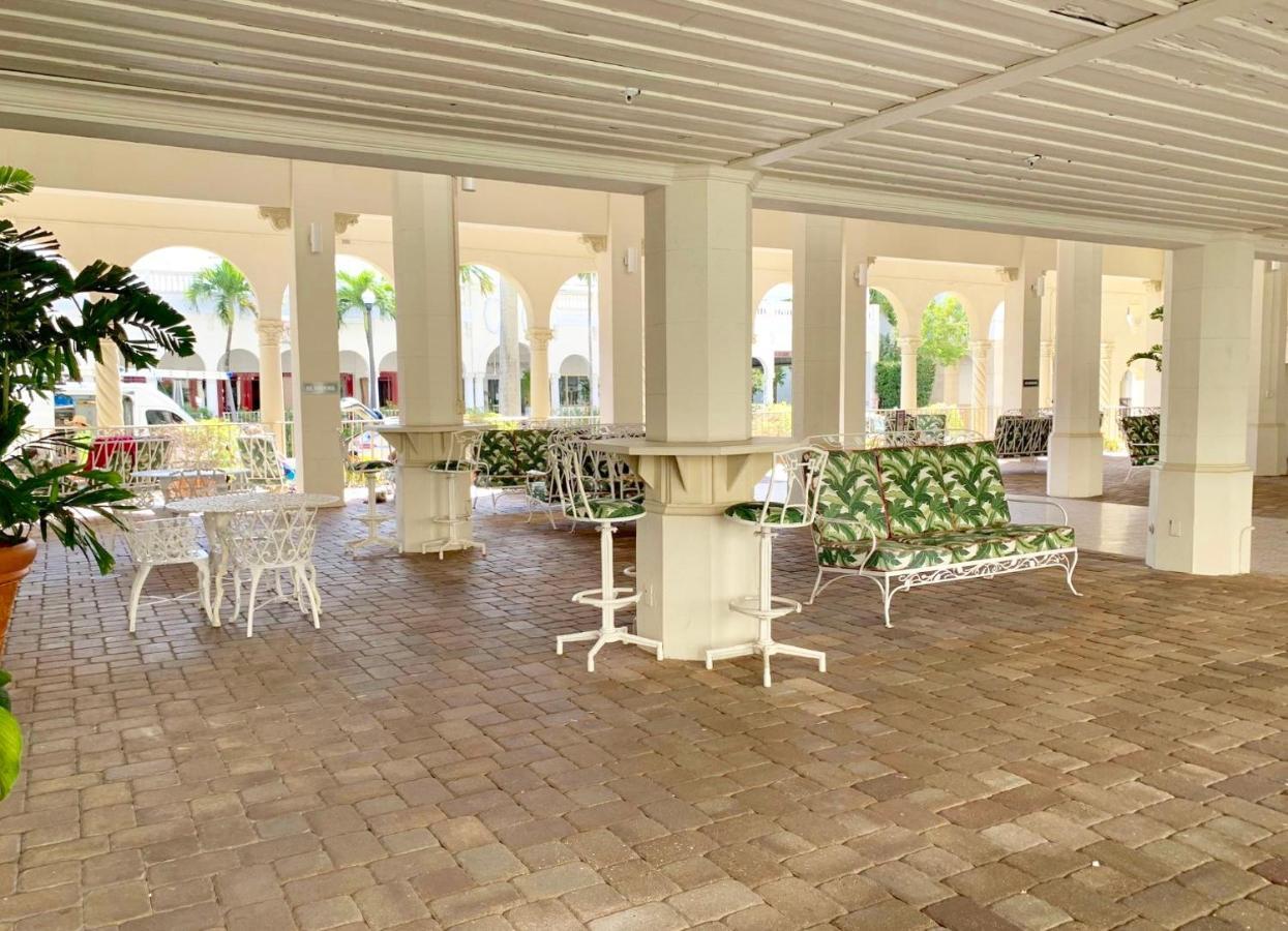 Cozy Studio In The Heart Of The Palm Beach Island - Free Valet Service Exterior photo